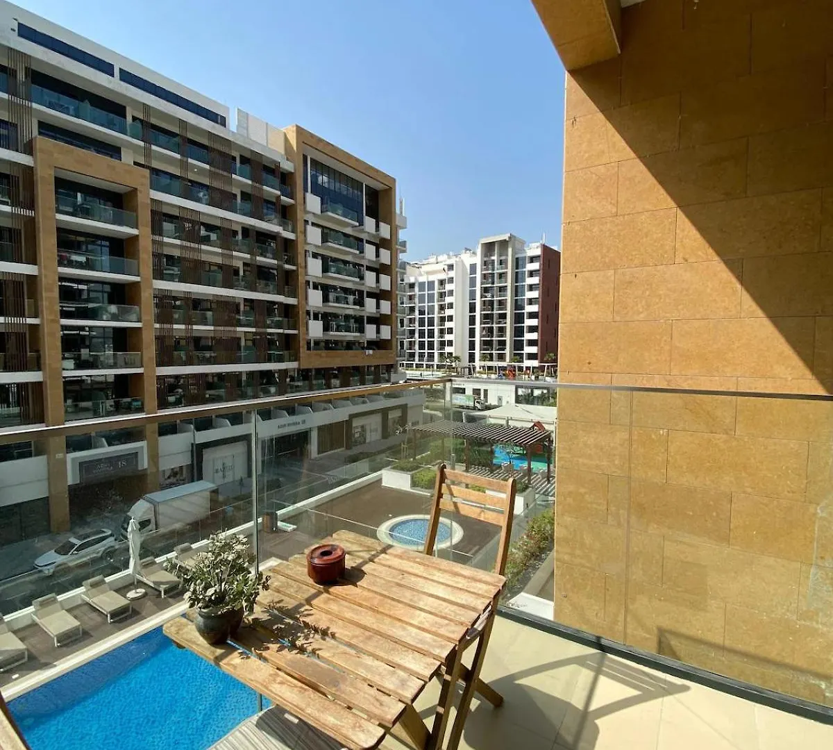 Stylish Studio With Pool And Gym Access Dubaï Appartement
